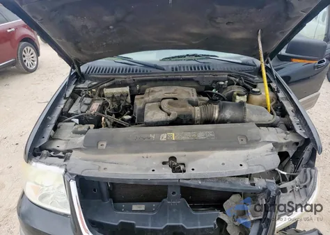 2004 Ford Expedition Eddie Bauer z USA, uszkodzony, nr VIN 1FMPU18L74LB11359